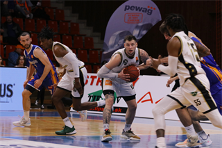 16. Kolo Niké SBL: BC Prievidza - BKM Lučenec 79:74 (foto: Ladislav Szibilla)