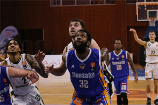 16. Kolo Niké SBL: BC Prievidza - BKM Lučenec 79:74 (foto: Ladislav Szibilla)