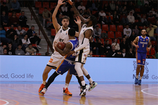 16. Kolo Niké SBL: BC Prievidza - BKM Lučenec 79:74 (foto: Ladislav Szibilla)