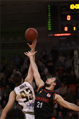 18. Kolo Niké SBL: BC Prievidza - BC Komárno 71:79 (foto: Ladislav Szibilla)