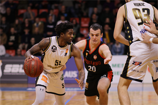 18. Kolo Niké SBL: BC Prievidza - BC Komárno 71:79 (foto: Ladislav Szibilla)
