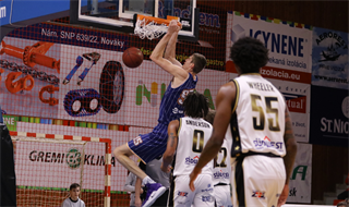 20. Kolo Niké SBL: BC Prievidza - Spišskí Rytieri 71:75 (foto: Ladislav Szibilla)