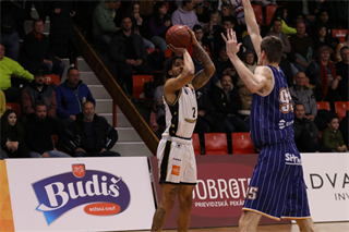 20. Kolo Niké SBL: BC Prievidza - Spišskí Rytieri 71:75 (foto: Ladislav Szibilla)