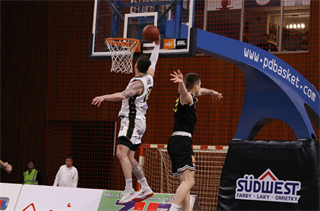 24. Kolo Niké SBL: BC Prievidza - Inter Bratislava 58:63 (foto: Ladislav Szibilla)	