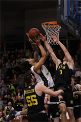 24. Kolo Niké SBL: BC Prievidza - Inter Bratislava 58:63 (foto: Ladislav Szibilla)	