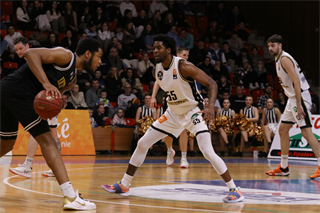 24. Kolo Niké SBL: BC Prievidza - Inter Bratislava 58:63 (foto: Ladislav Szibilla)	
