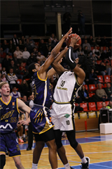26. Kolo Niké SBL: BC Prievidza - Iskra Svit 77:79 (foto: Ladislav Szibilla)	