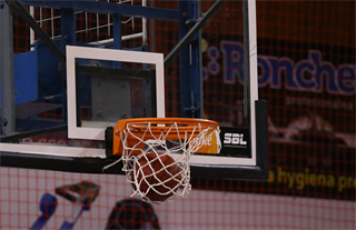 26. Kolo Niké SBL: BC Prievidza - Iskra Svit 77:79 (foto: Ladislav Szibilla)	