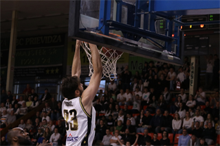 28. Kolo Niké SBL: BC Prievidza - Patrioti Levice 73:40 (foto: Ladislav Szibilla)
