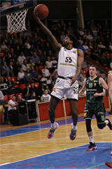 28. Kolo Niké SBL: BC Prievidza - Patrioti Levice 73:40 (foto: Ladislav Szibilla)