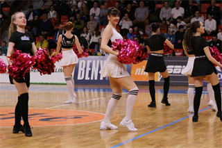 28. Kolo Niké SBL: BC Prievidza - Patrioti Levice 73:40 (foto: Ladislav Szibilla)