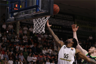 28. Kolo Niké SBL: BC Prievidza - Patrioti Levice 73:40 (foto: Ladislav Szibilla)