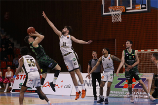 28. Kolo Niké SBL: BC Prievidza - Patrioti Levice 73:40 (foto: Ladislav Szibilla)