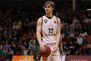 28. Kolo Niké SBL: BC Prievidza - Patrioti Levice 73:40 (foto: Ladislav Szibilla)