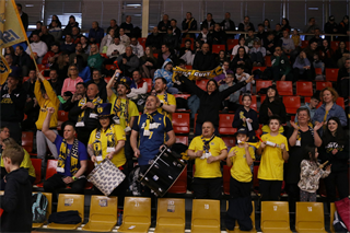 Štvrťfinále Play-off Niké SBL: BC Prievidza - Iskra Svit 81:74 (foto: Ladislav Szibilla)	
