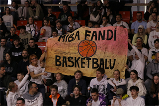 Štvrťfinále Play-off Niké SBL: BC Prievidza - Iskra Svit 81:74 (foto: Ladislav Szibilla)	