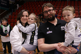 Štvrťfinále Play-off Niké SBL: BC Prievidza - Iskra Svit 81:74 (foto: Ladislav Szibilla)	