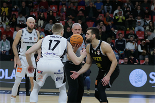 16. Kolo Niké SBL: BC Prievidza - Inter Bratislava 84:86* (foto: Ladislav Szibilla)	