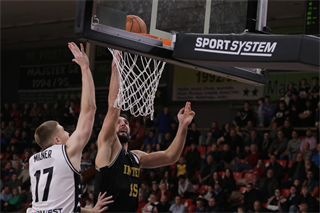 16. Kolo Niké SBL: BC Prievidza - Inter Bratislava 84:86* (foto: Ladislav Szibilla)	