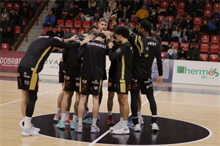 19. Kolo Niké SBL: BC Prievidza - BKM Lučenec 90:76 (foto: Ladislav Szibilla)	