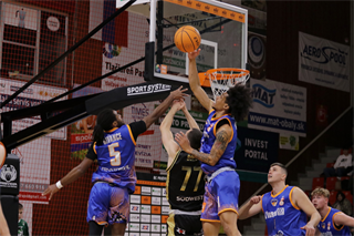 19. Kolo Niké SBL: BC Prievidza - BKM Lučenec 90:76 (foto: Ladislav Szibilla)	