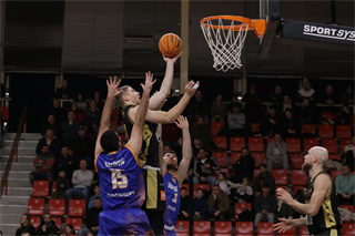 19. Kolo Niké SBL: BC Prievidza - BKM Lučenec 90:76 (foto: Ladislav Szibilla)	