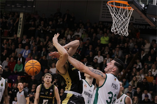 23. Kolo Niké SBL: BC Prievidza - MBK Handlová 80:73 (foto: Ladislav Szibilla)	