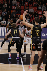 24. Kolo Niké SBL: BC Prievidza - BC Komárno 86:71 (foto: Ladislav Szibilla)	