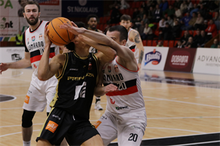 24. Kolo Niké SBL: BC Prievidza - BC Komárno 86:71 (foto: Ladislav Szibilla)	
