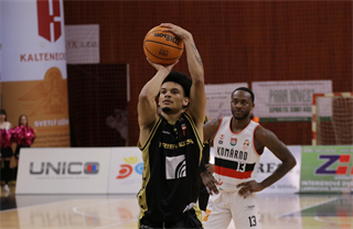 24. Kolo Niké SBL: BC Prievidza - BC Komárno 86:71 (foto: Ladislav Szibilla)	