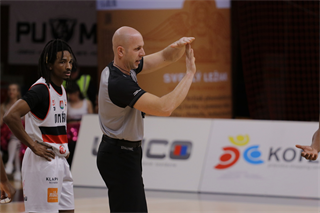 24. Kolo Niké SBL: BC Prievidza - BC Komárno 86:71 (foto: Ladislav Szibilla)	