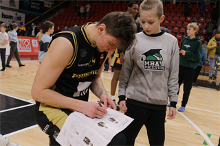 24. Kolo Niké SBL: BC Prievidza - BC Komárno 86:71 (foto: Ladislav Szibilla)	