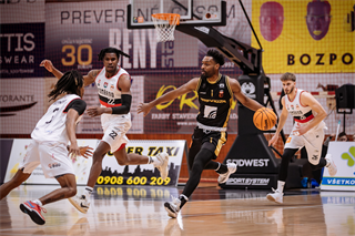 24. Kolo Niké SBL: BC Prievidza vs. BC Komárno 86:71 (foto: Vladimír Králik)	