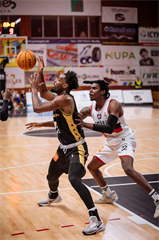 24. Kolo Niké SBL: BC Prievidza vs. BC Komárno 86:71 (foto: Vladimír Králik)	