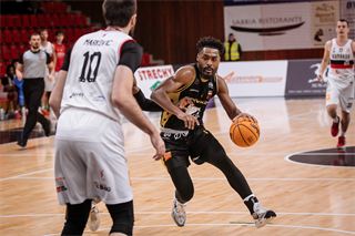 24. Kolo Niké SBL: BC Prievidza vs. BC Komárno 86:71 (foto: Vladimír Králik)	