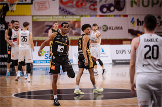 24. Kolo Niké SBL: BC Prievidza vs. BC Komárno 86:71 (foto: Vladimír Králik)	