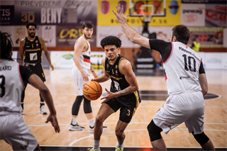 24. Kolo Niké SBL: BC Prievidza vs. BC Komárno 86:71 (foto: Vladimír Králik)	
