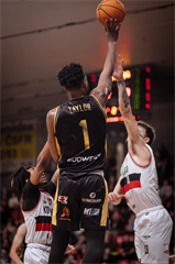 24. Kolo Niké SBL: BC Prievidza vs. BC Komárno 86:71 (foto: Vladimír Králik)	