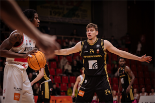 24. Kolo Niké SBL: BC Prievidza vs. BC Komárno 86:71 (foto: Vladimír Králik)	