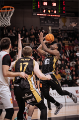 24. Kolo Niké SBL: BC Prievidza vs. BC Komárno 86:71 (foto: Vladimír Králik)	