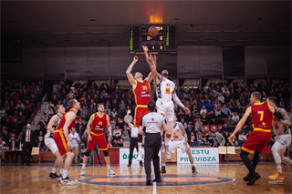 33.  kolo Eurovia SBL: BC Prievidza -KB Košice 102:85 (foto: Vladimír Králik)