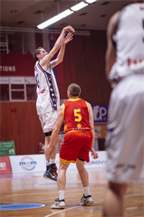 33.  kolo Eurovia SBL: BC Prievidza -KB Košice 102:85 (foto: Vladimír Králik)