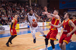33.  kolo Eurovia SBL: BC Prievidza -KB Košice 102:85 (foto: Vladimír Králik)