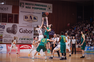 35. kolo Eurovia SBL: BC Prievidza - BK Levickí Patrioti 85:75 (foto: Vladimír Králik)