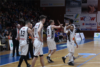 36. kolo Eurovia SBL: BC Prievidza - VŠEMvs Karlovka Bratislava 78:65 (foto:  Samuel Alexander Petráš)