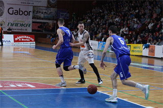 36. kolo Eurovia SBL: BC Prievidza - VŠEMvs Karlovka Bratislava 78:65 (foto:  Samuel Alexander Petráš)