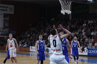 36. kolo Eurovia SBL: BC Prievidza - VŠEMvs Karlovka Bratislava 78:65 (foto:  Samuel Alexander Petráš)