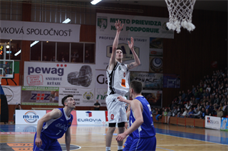 36. kolo Eurovia SBL: BC Prievidza - VŠEMvs Karlovka Bratislava 78:65 (foto:  Samuel Alexander Petráš)