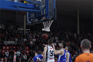36. kolo Eurovia SBL: BC Prievidza - VŠEMvs Karlovka Bratislava 78:65 (foto:  Samuel Alexander Petráš)