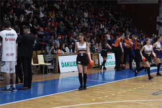 36. kolo Eurovia SBL: BC Prievidza - VŠEMvs Karlovka Bratislava 78:65 (foto:  Samuel Alexander Petráš)
